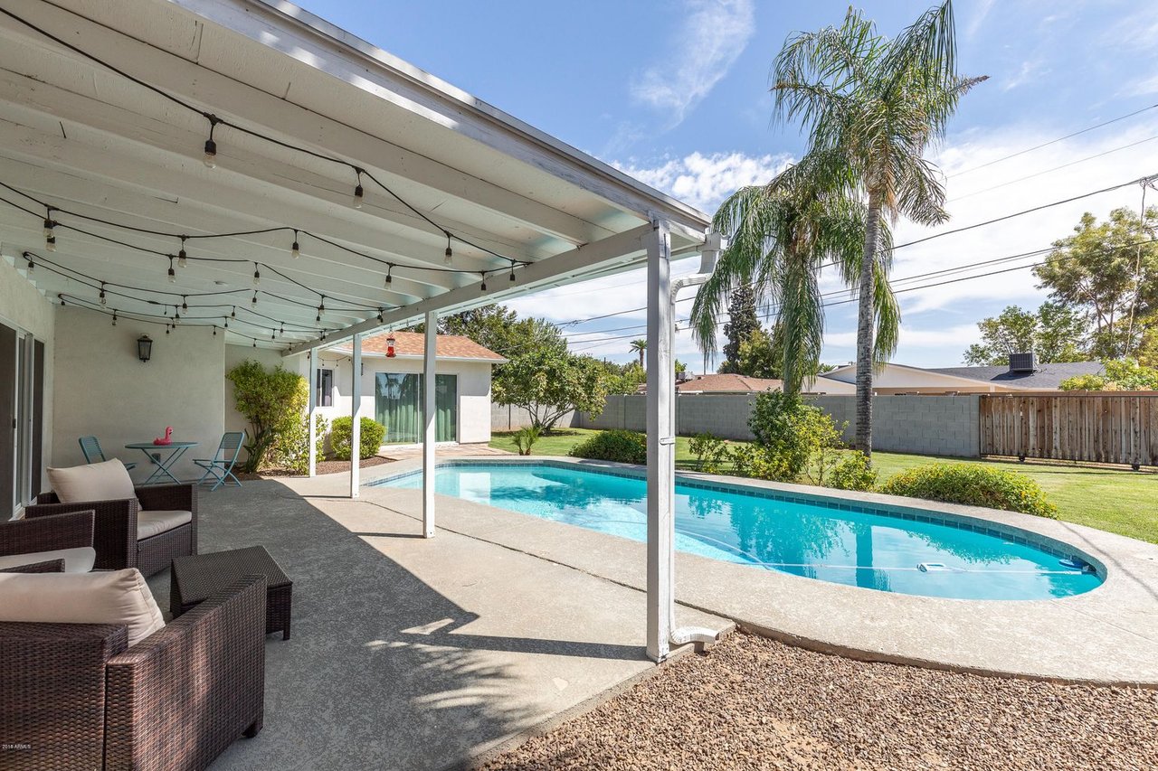 4009 E AVALON Dr