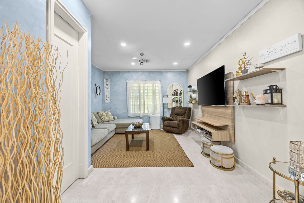 Luxury Income-Producing Estate | Carolina, Puerto Rico
