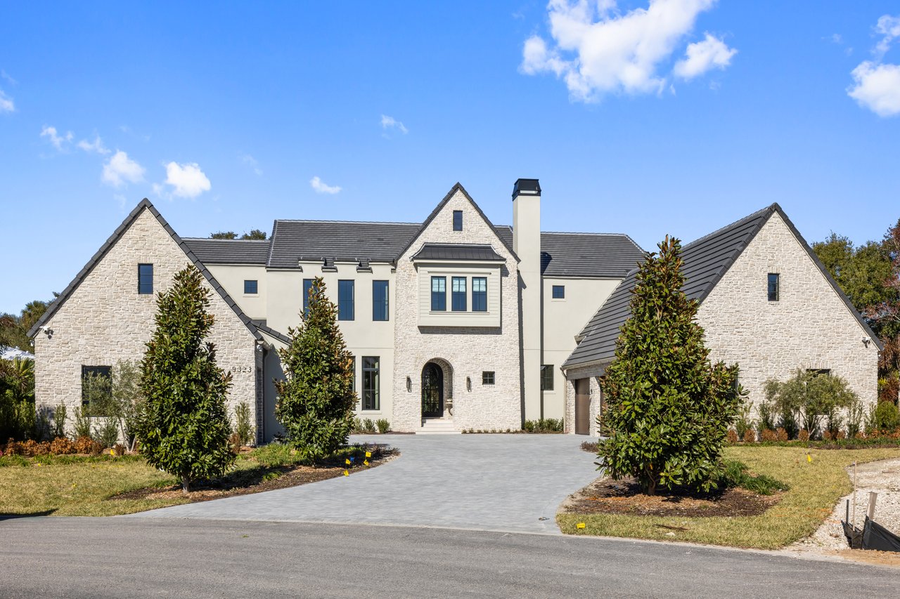 9323 Gladys Garden Court