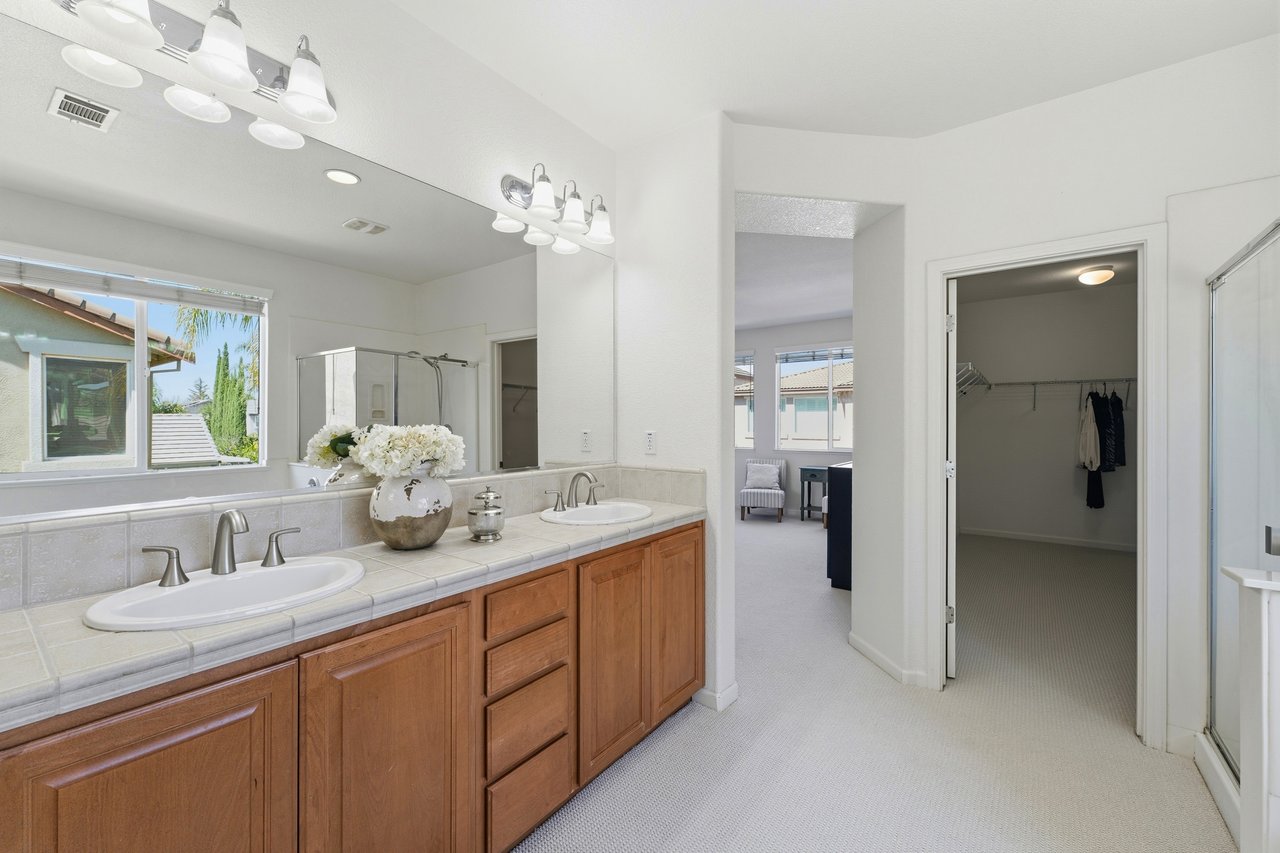 15 Vitruvius Court, Oakley