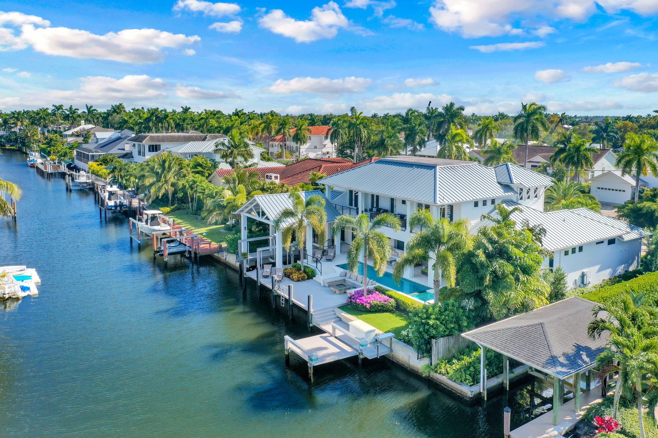 What It’s Like To Live In Old Naples Downtown