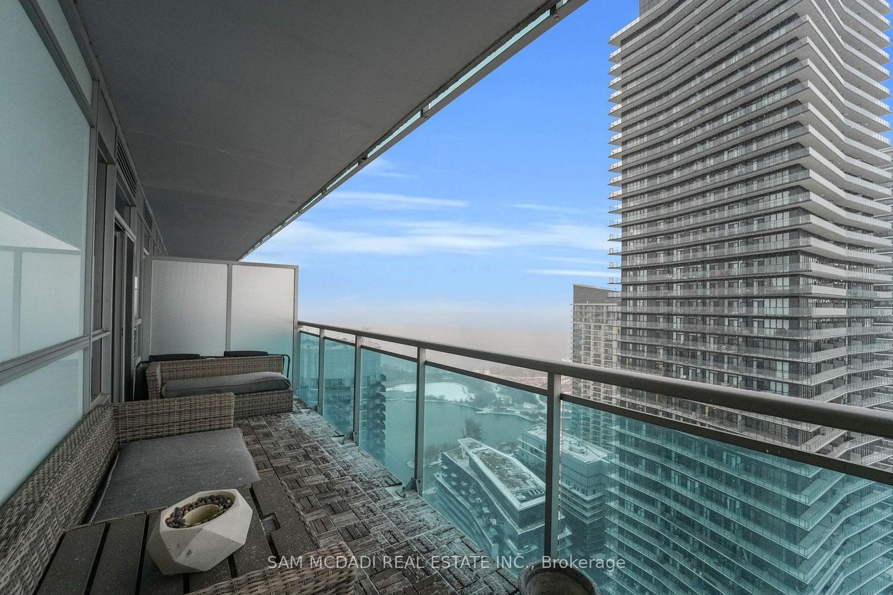 BROOKERS LANE LUXURY PENTHOUSE