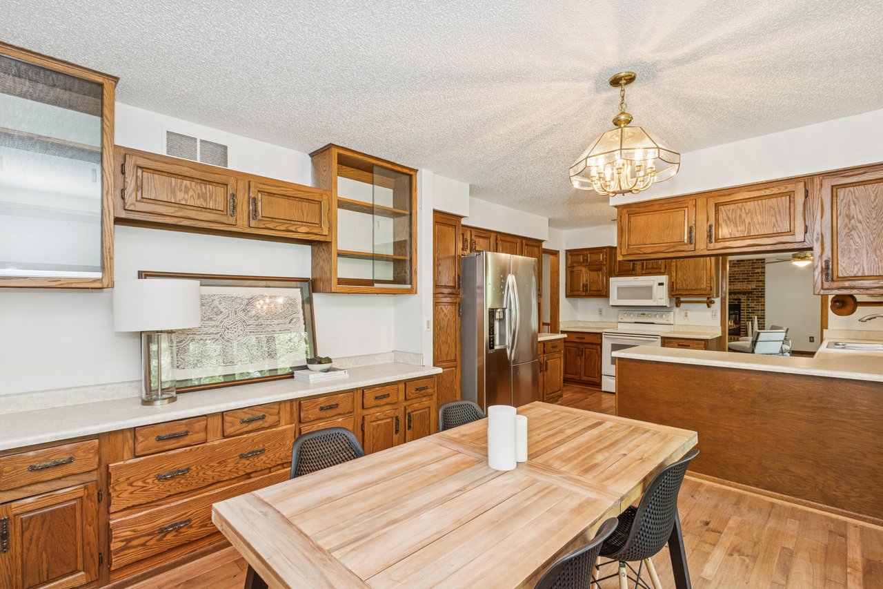 6 Woodland Dr NE