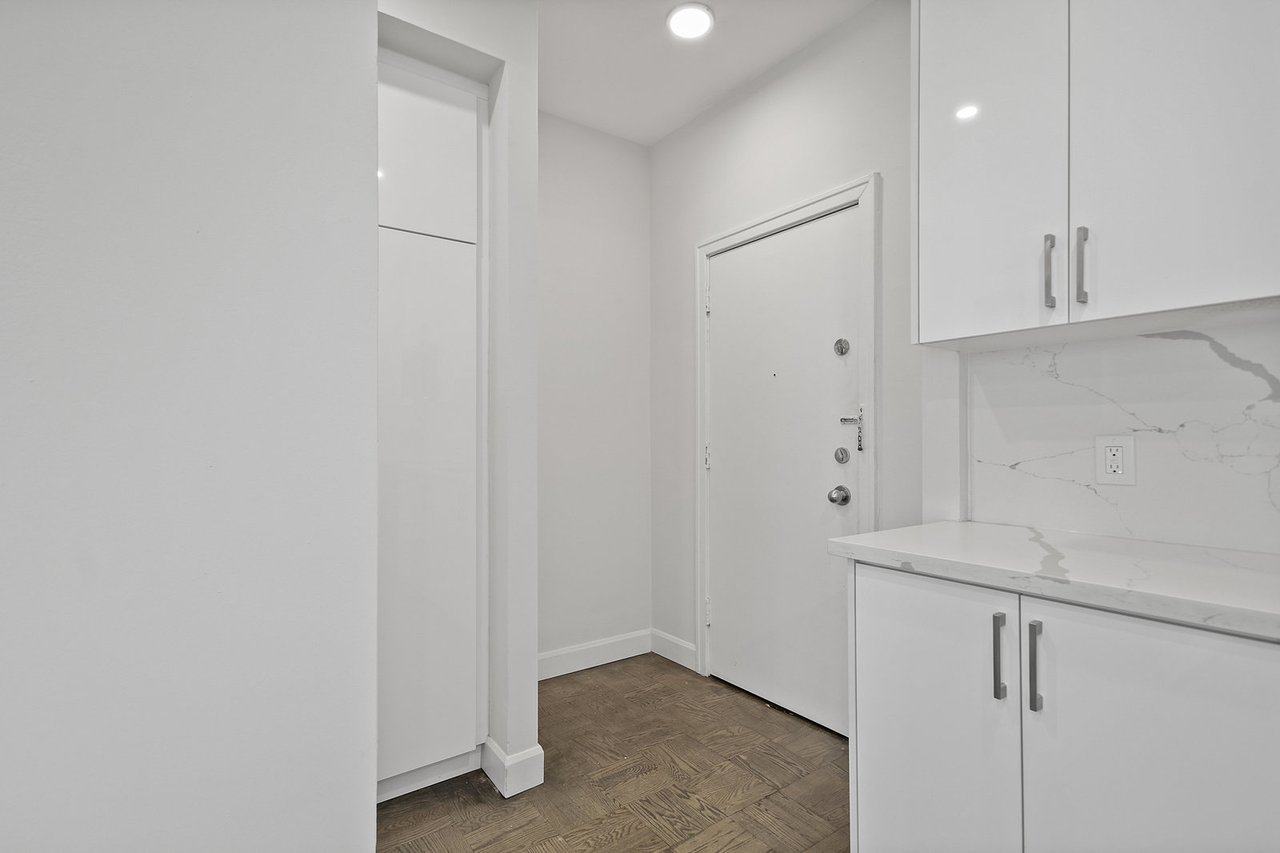  26 St. Joseph Street Unit: 607
