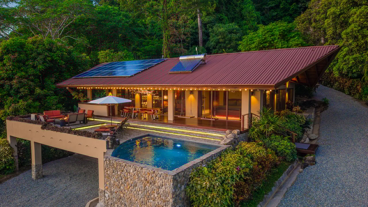 CasaPor Fin,Where the Rainforest Meets the Sea - Oceanview Luxury Estate