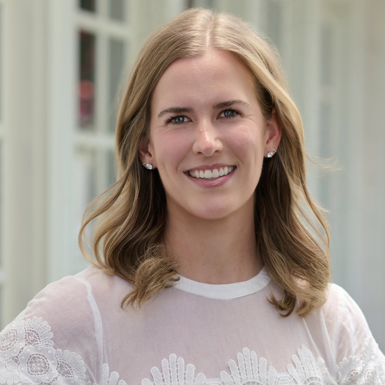 Eve Davis Charlotte, NC Real Estate Agent Headshot