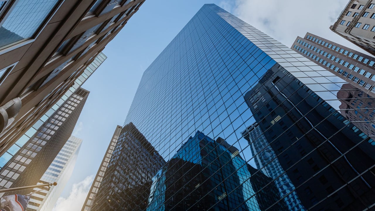 Builder Incentives Are Back: What Manhattan Buyers Should Know