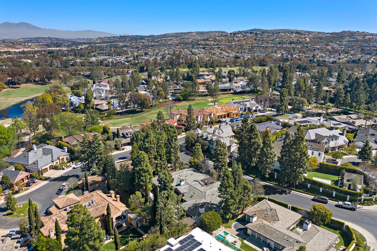 The Benefits of Living in a Golf Course Community in Orange County, CA