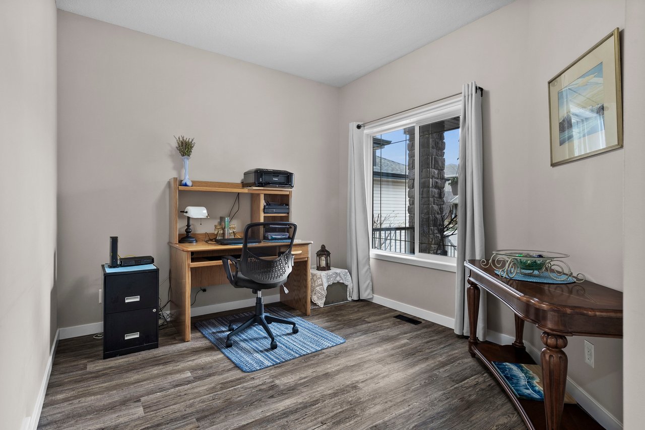 207 Royal Oak Bay NW