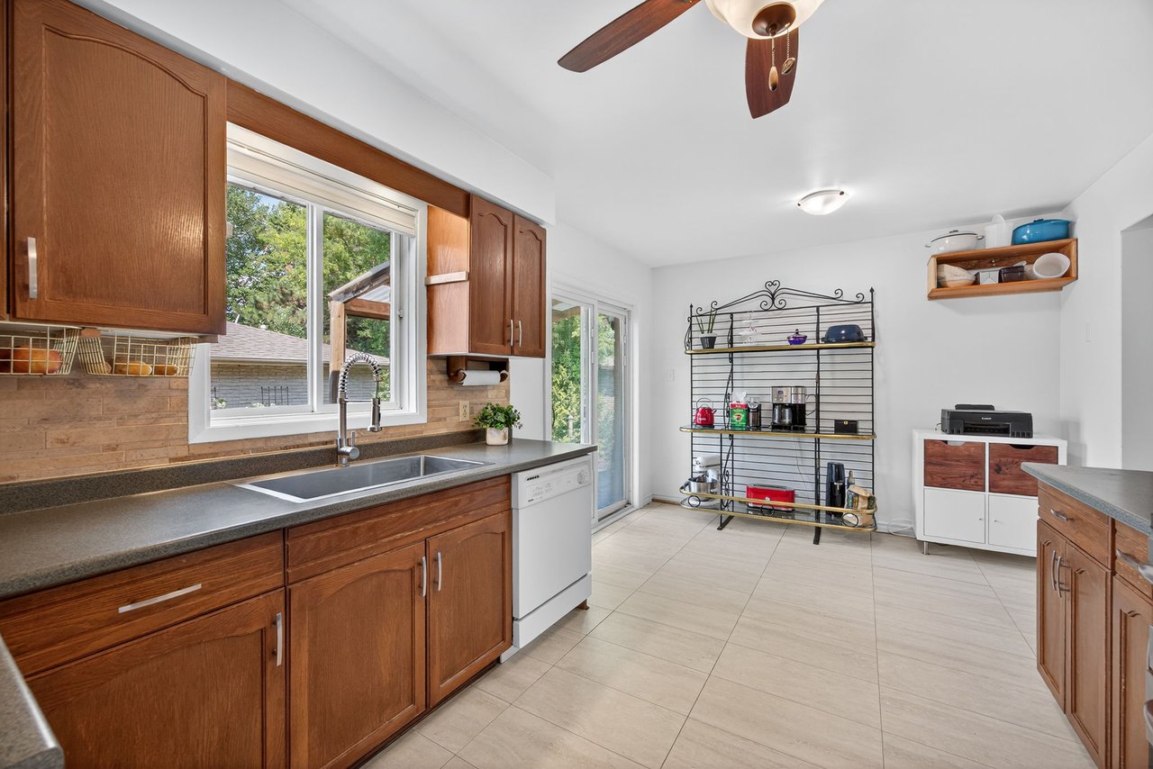 242 East Street, East Gwillimbury