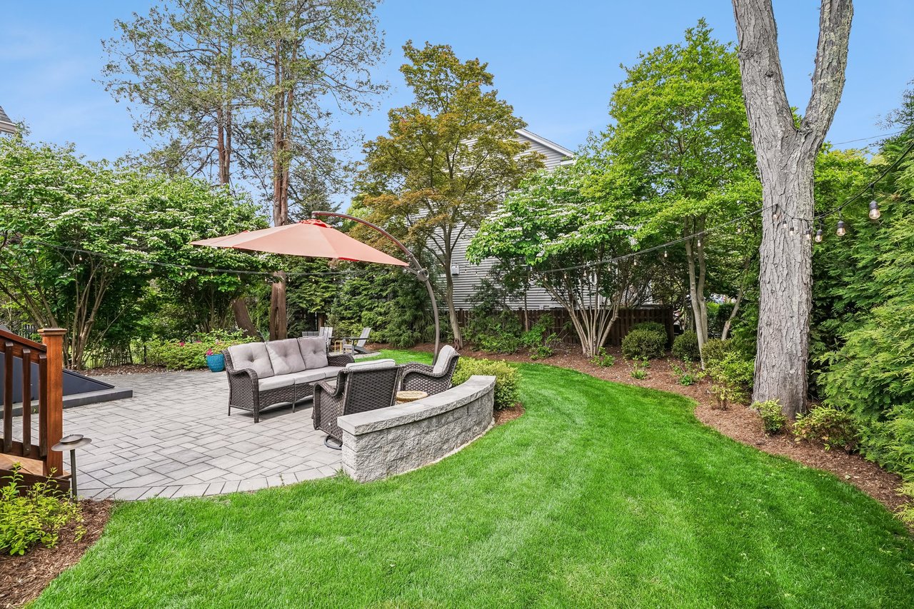 11 Kendal Avenue