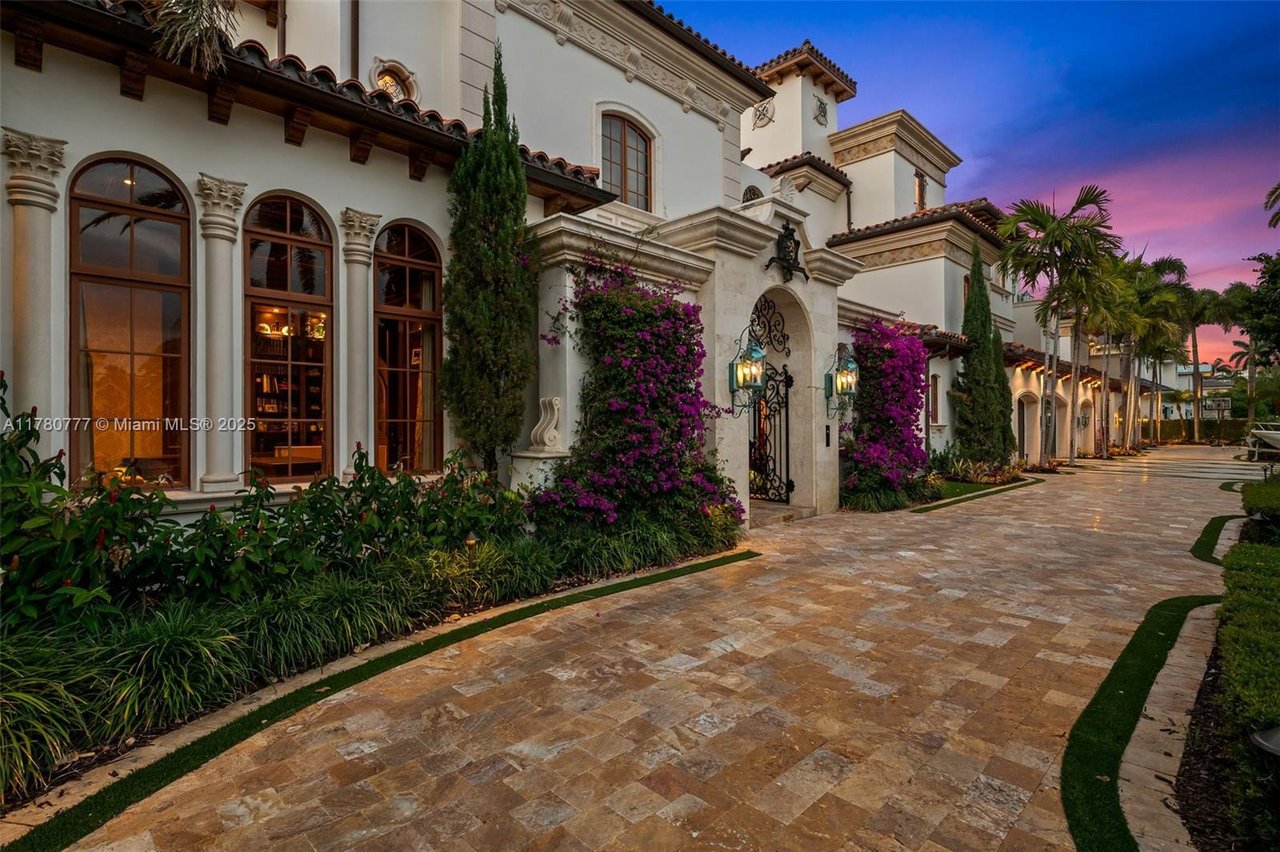 2509 Aqua Vista Blvd