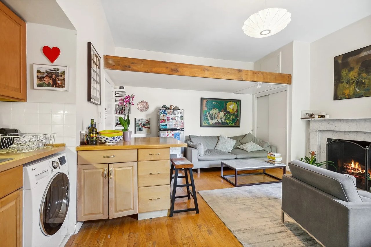 67 WILLOW Street 3