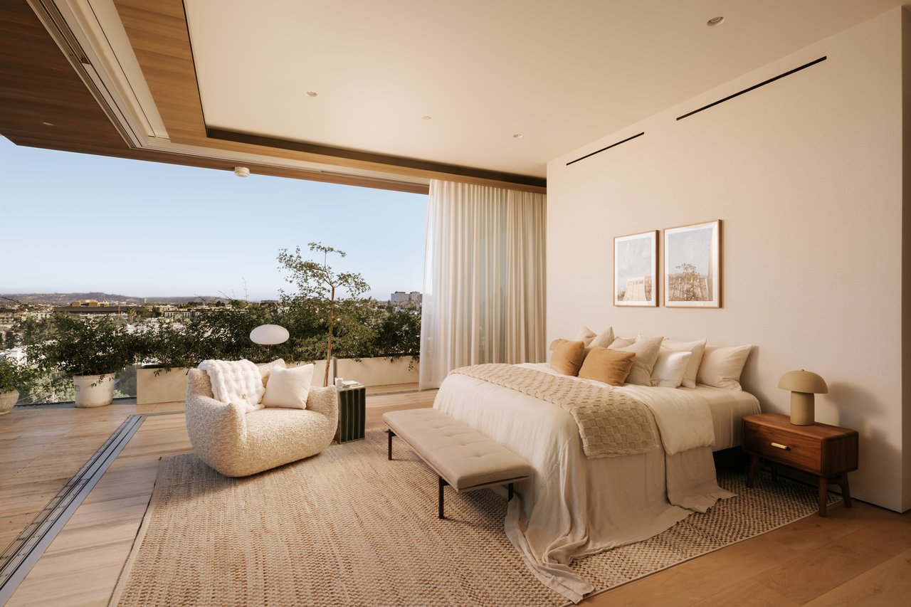 8899 Beverly Blvd Unit: 8B, West Hollywood 