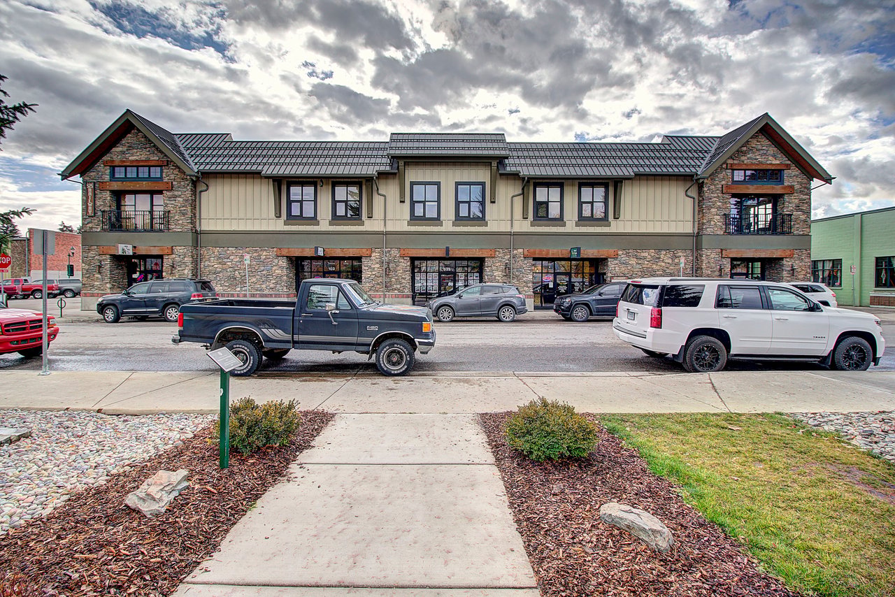 Mixed Use Commercial Retail/Office Building