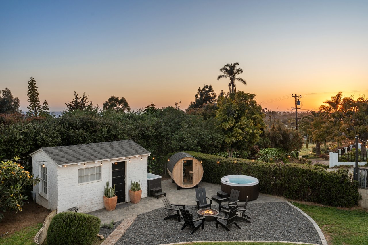 Bungalow On Highland