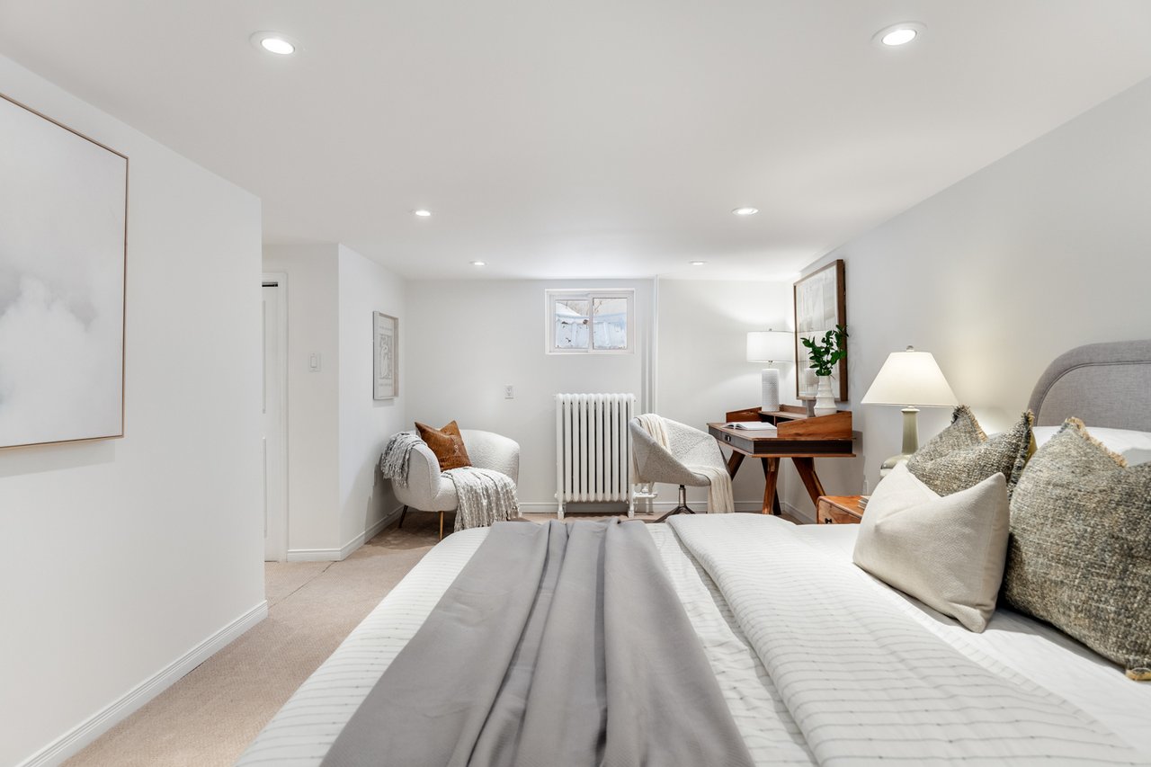 42 HUNT CLUB DRIVE