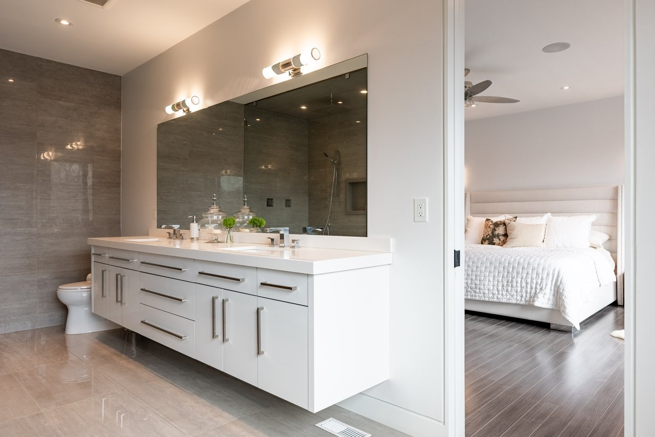 Modern & Contemporary Masterpiece