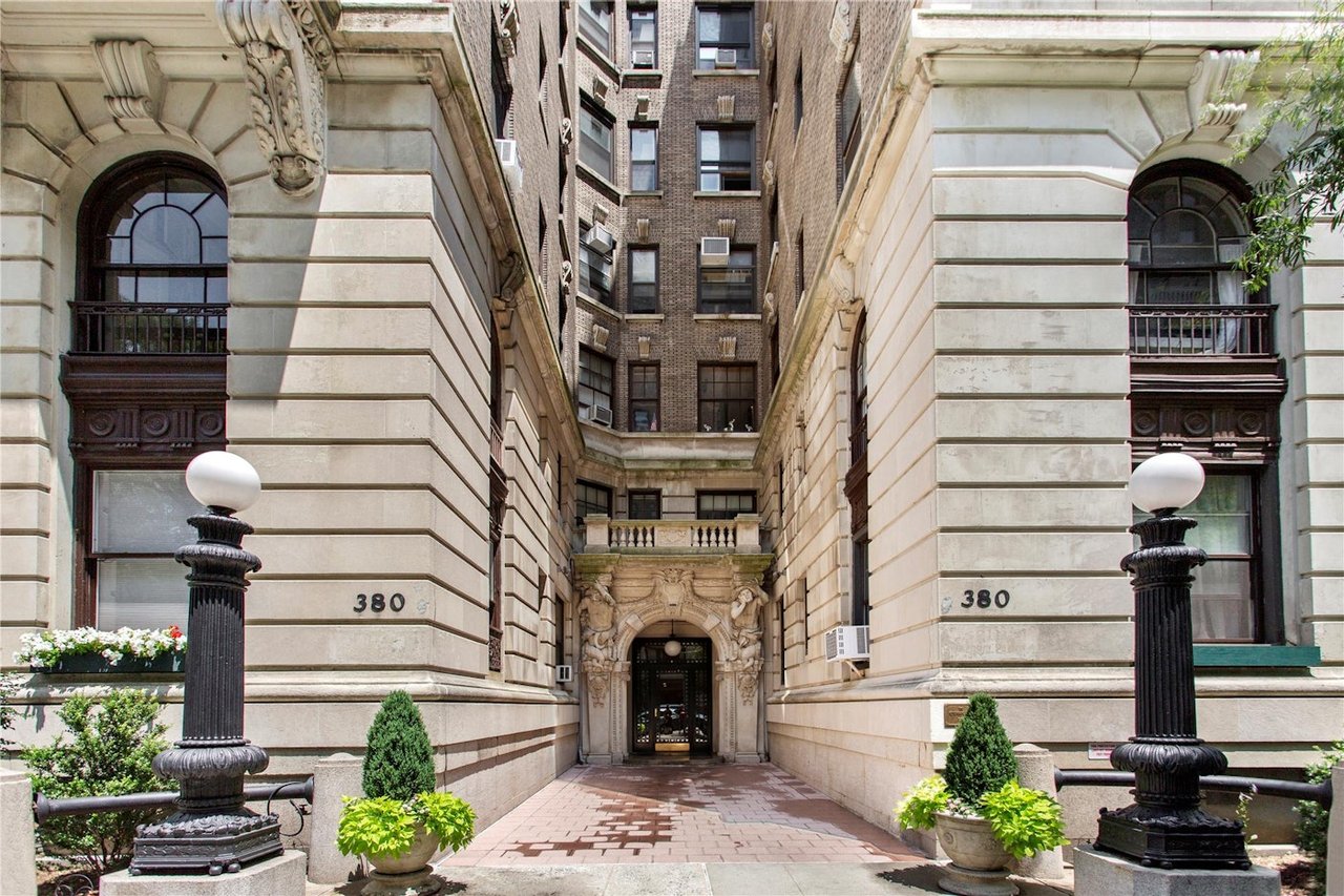 380 Riverside Dr, #4K