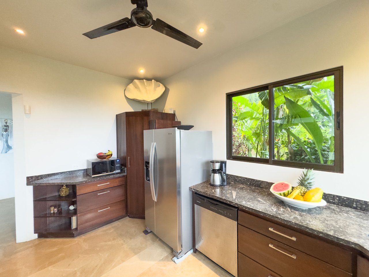 Stylish 4 bedroom home in the popular Dominicalito community, 7 minutes to the beach