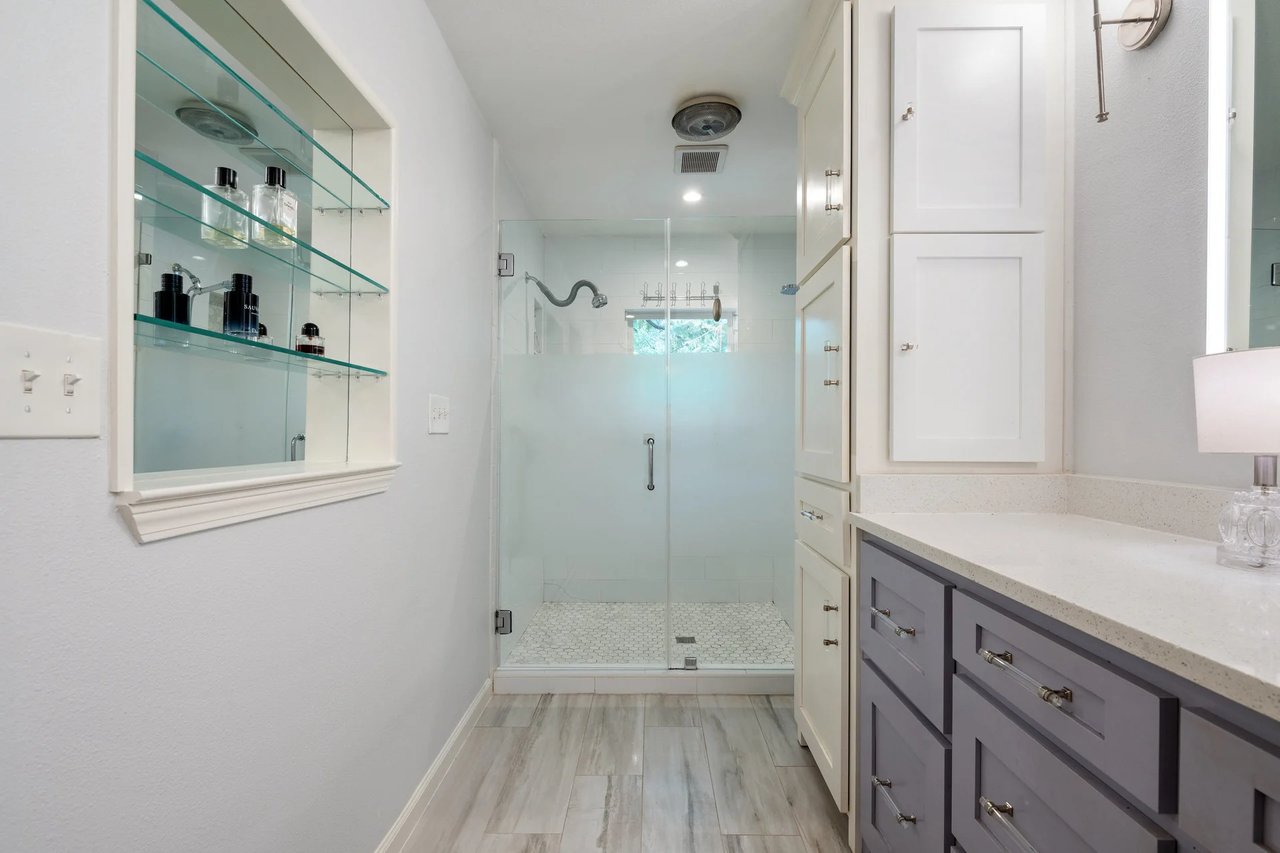 1709 Crested Butte Dr - Westlake Hills Single-Story Legacy Estate on Half-Acre