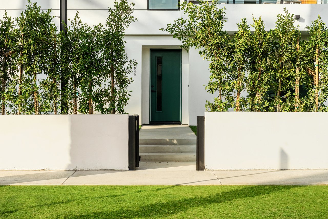 Ambrosia at Hillhurst