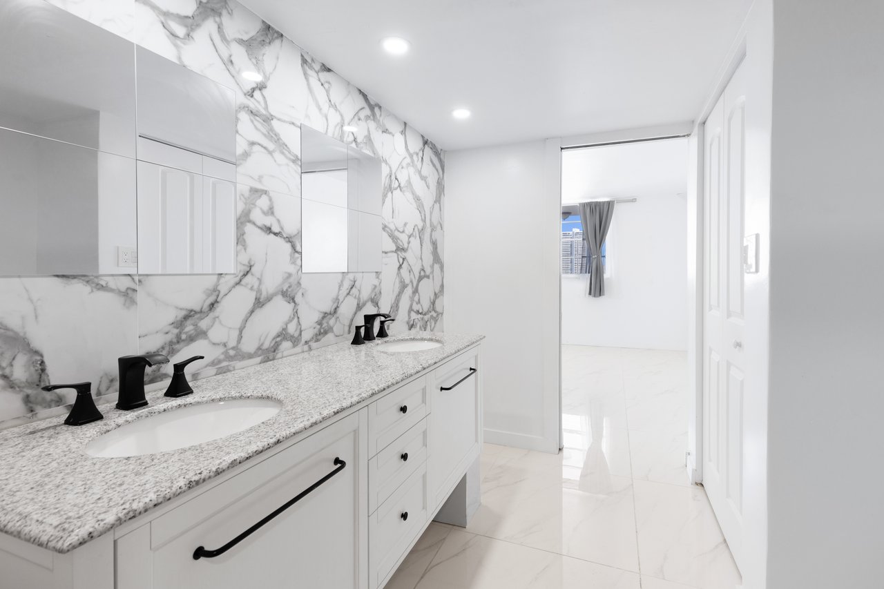 3545 NE 166th St #1004 North Miami Beach
