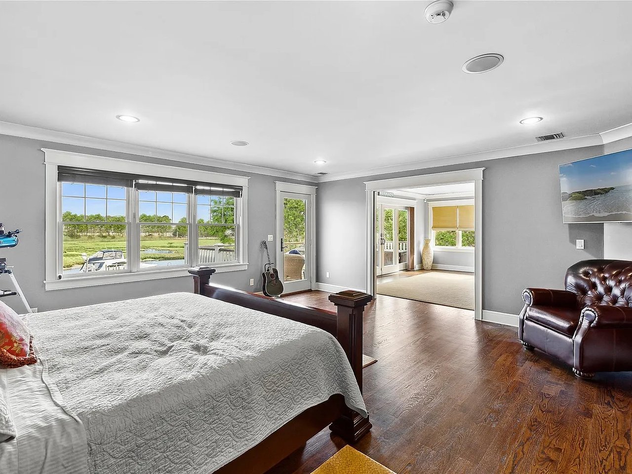 32C Honeysuckle Ln