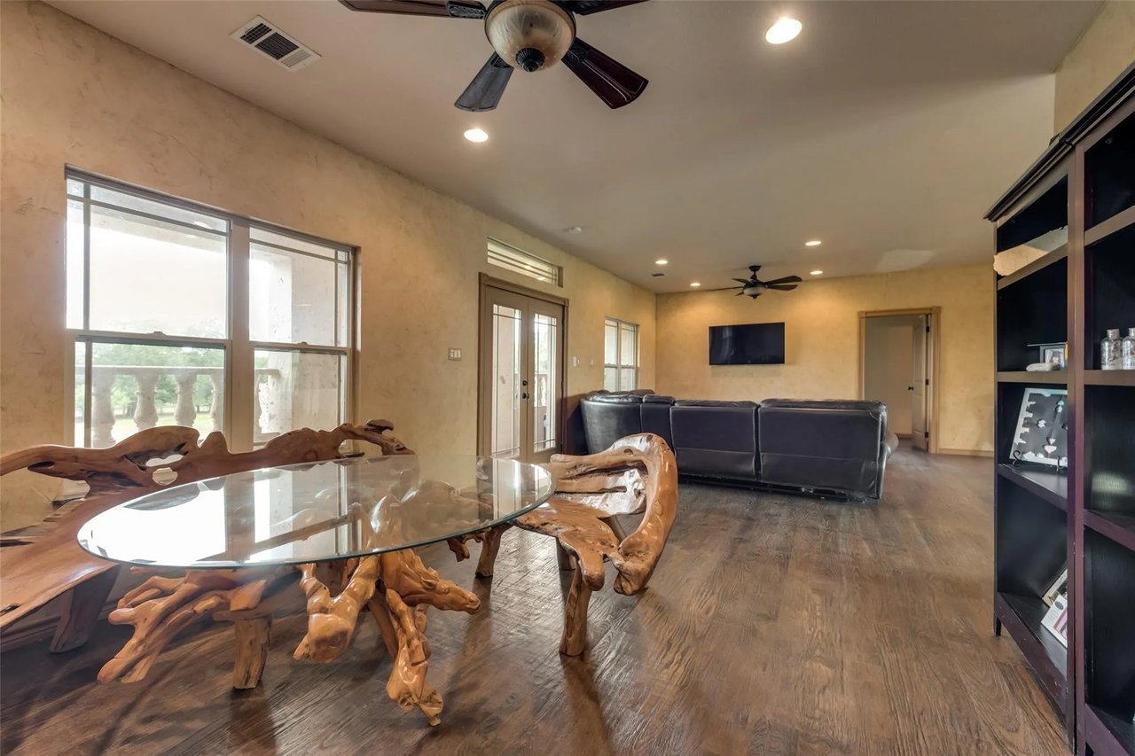 9005 County Rd 302