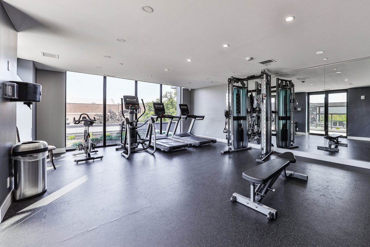 1806-15 Queen Street, Hamilton