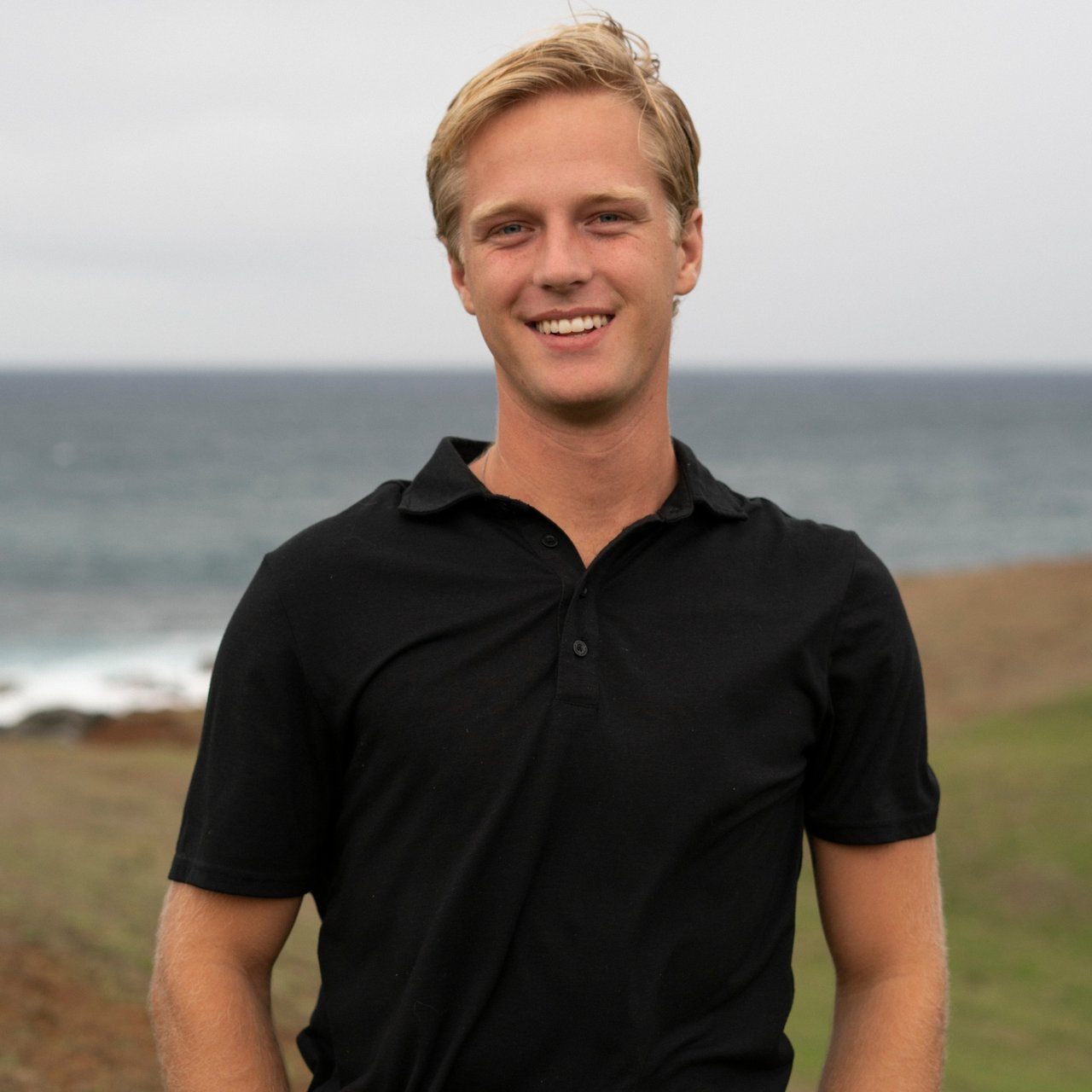Quinn Olson Kahului HI Real Estate Agent Headshot