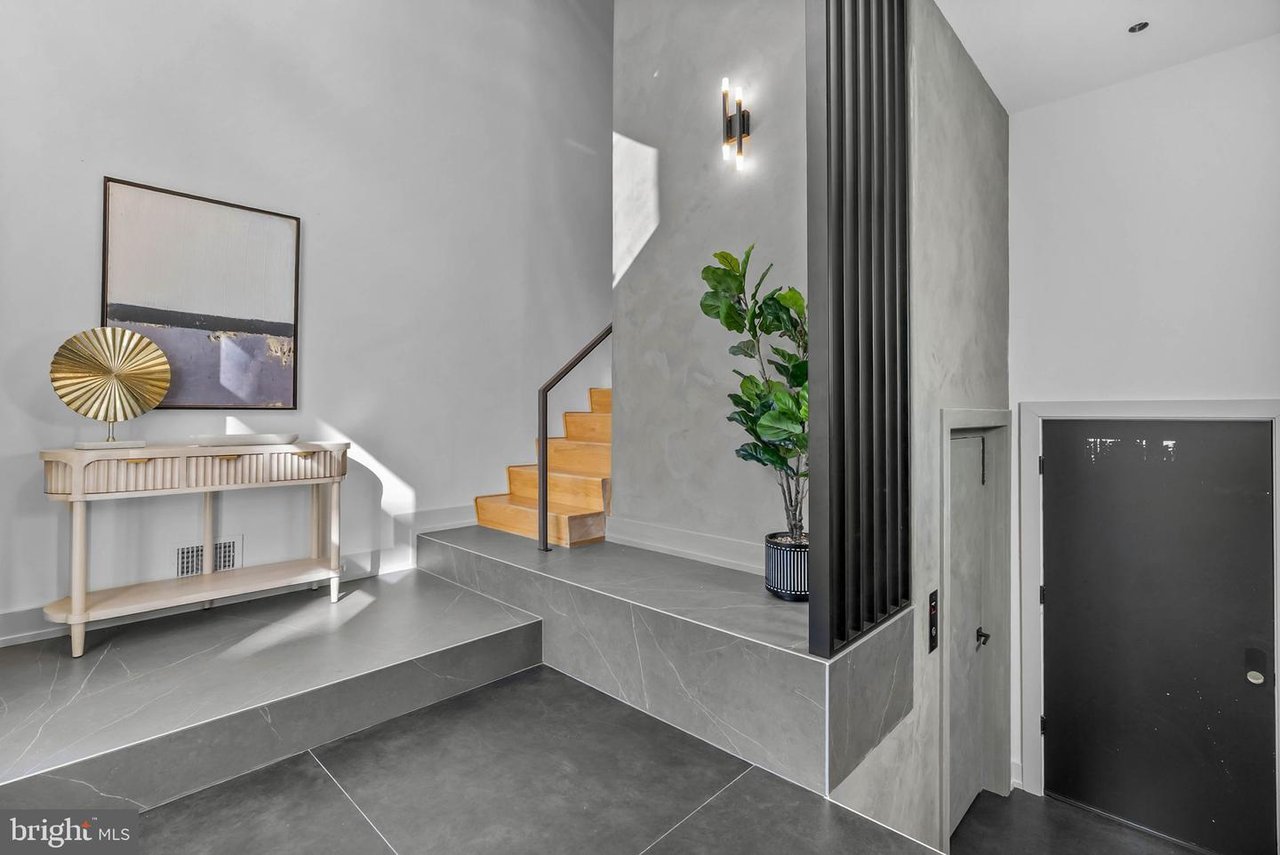 110 S Bonsall St, Philadelphia, PA 19103