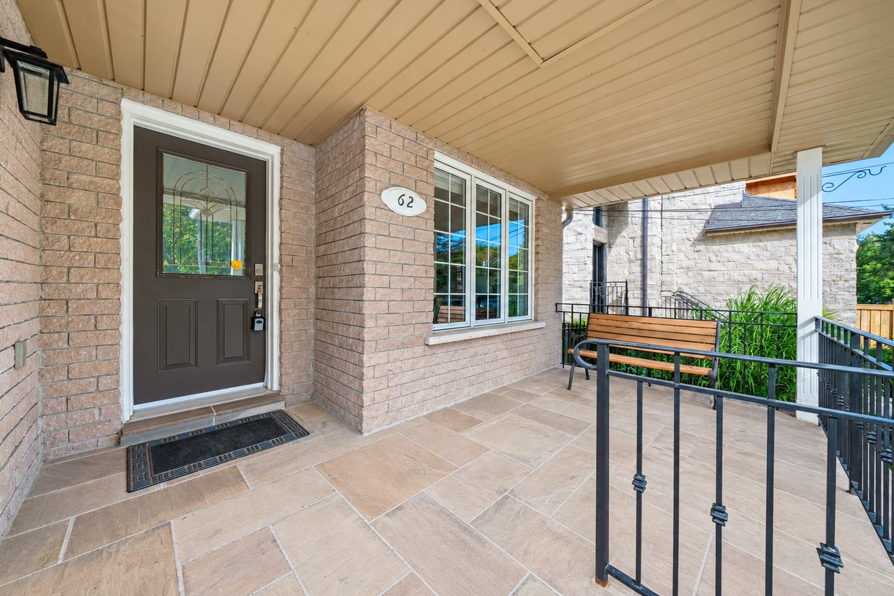 62 Fergus Ave