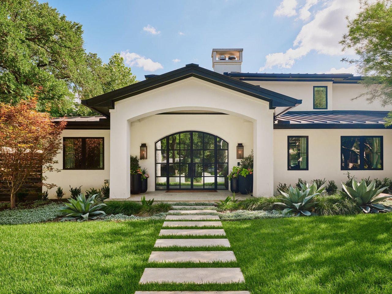 The Tarrytown Enclave | A Rare Compound in the Heart of Central Austin