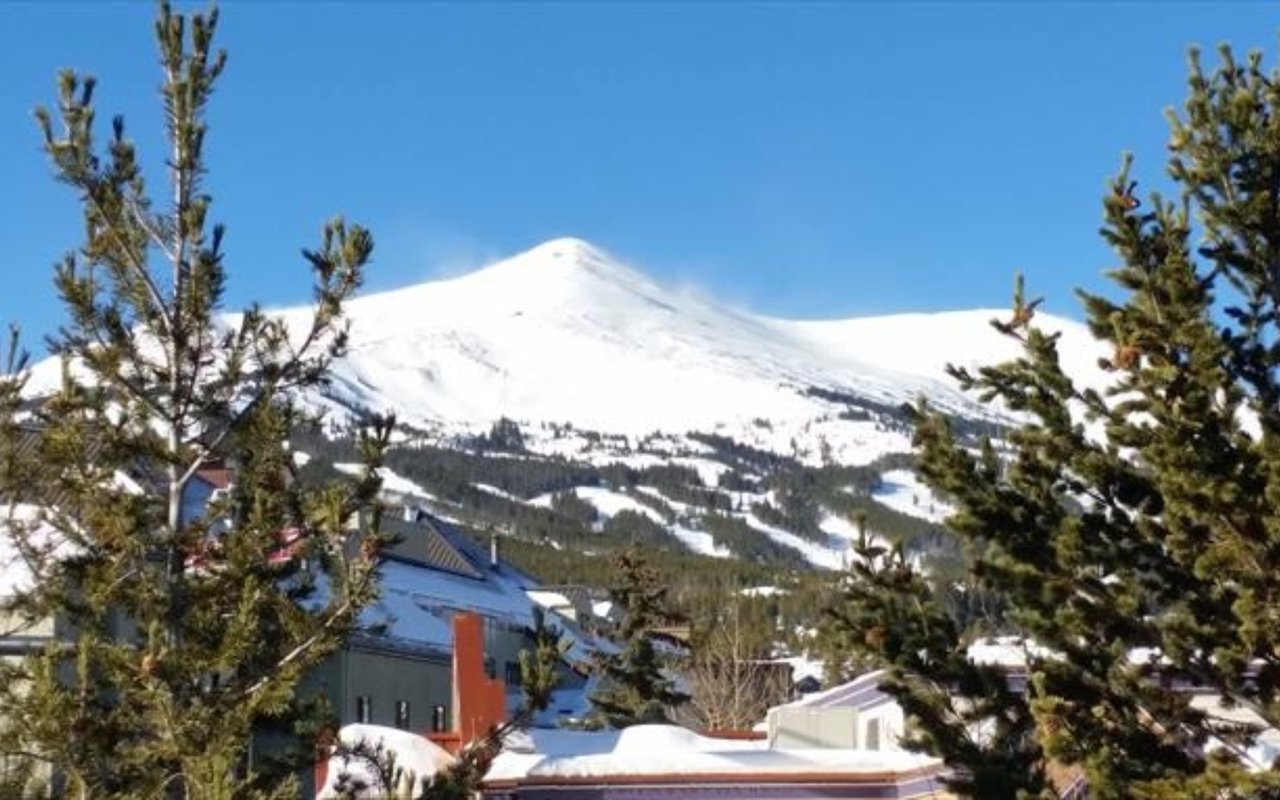 A Local’s Tips For Enjoying Spring Snow