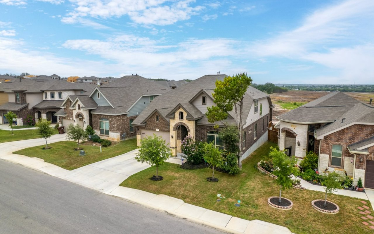 Toll Brothers At Headwaters Preserve Collection