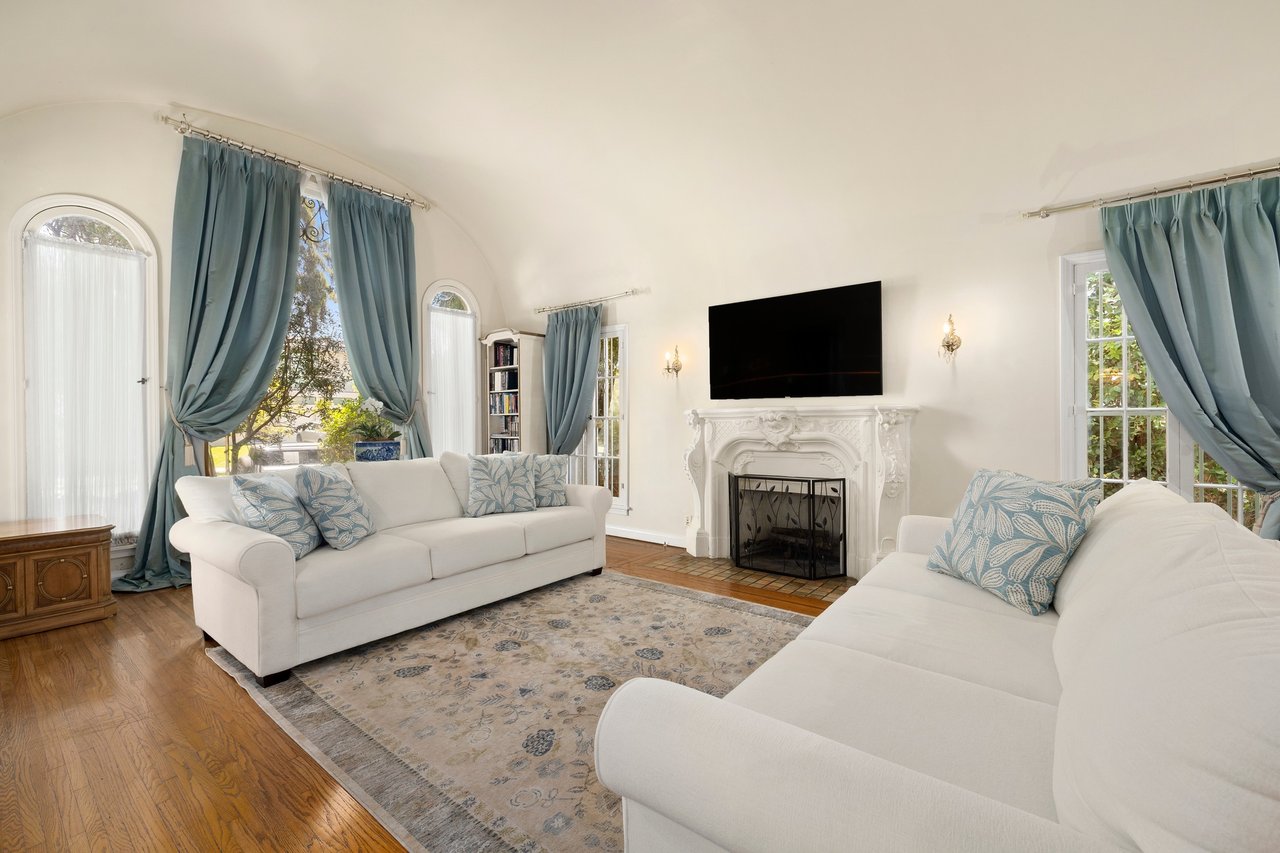 Hancock Park Exclusive Off-Market