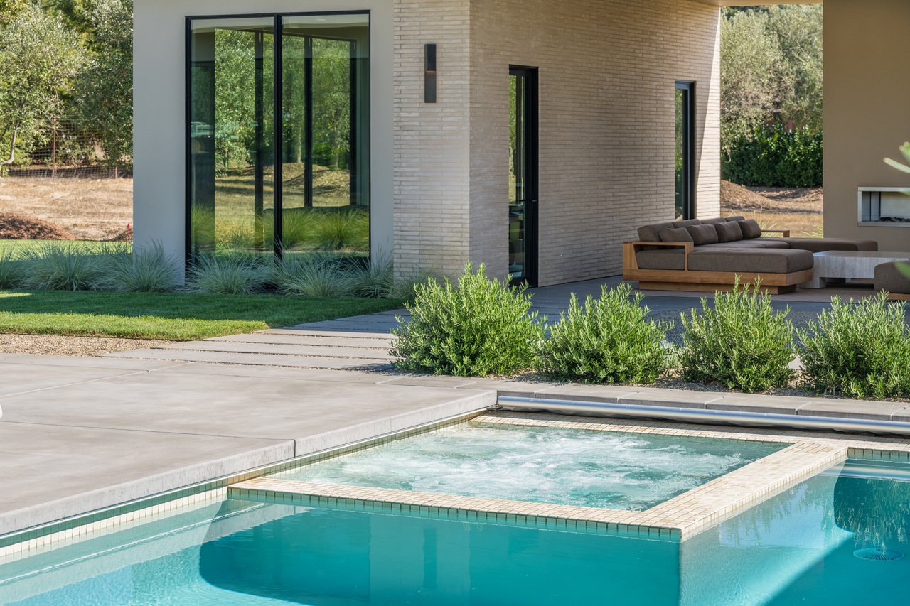 1608 Ridge Valley Road