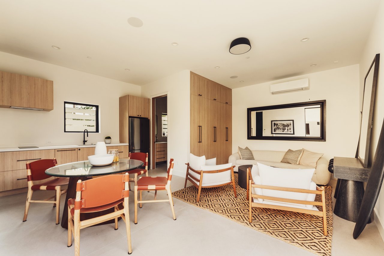 2115 Walnut Ave, Venice