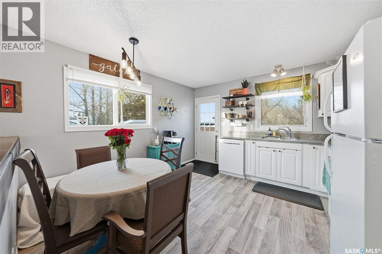 42 MacDowall CRESCENT