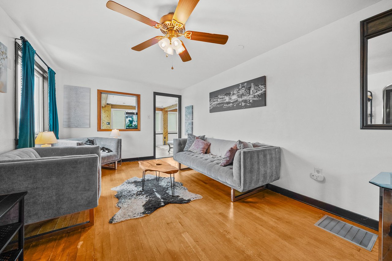 615 Lincoln Ave, Carnegie PA 15106