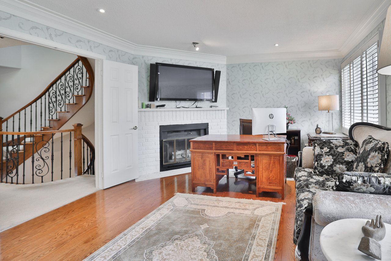 45 Tradwind Drive, Oakville