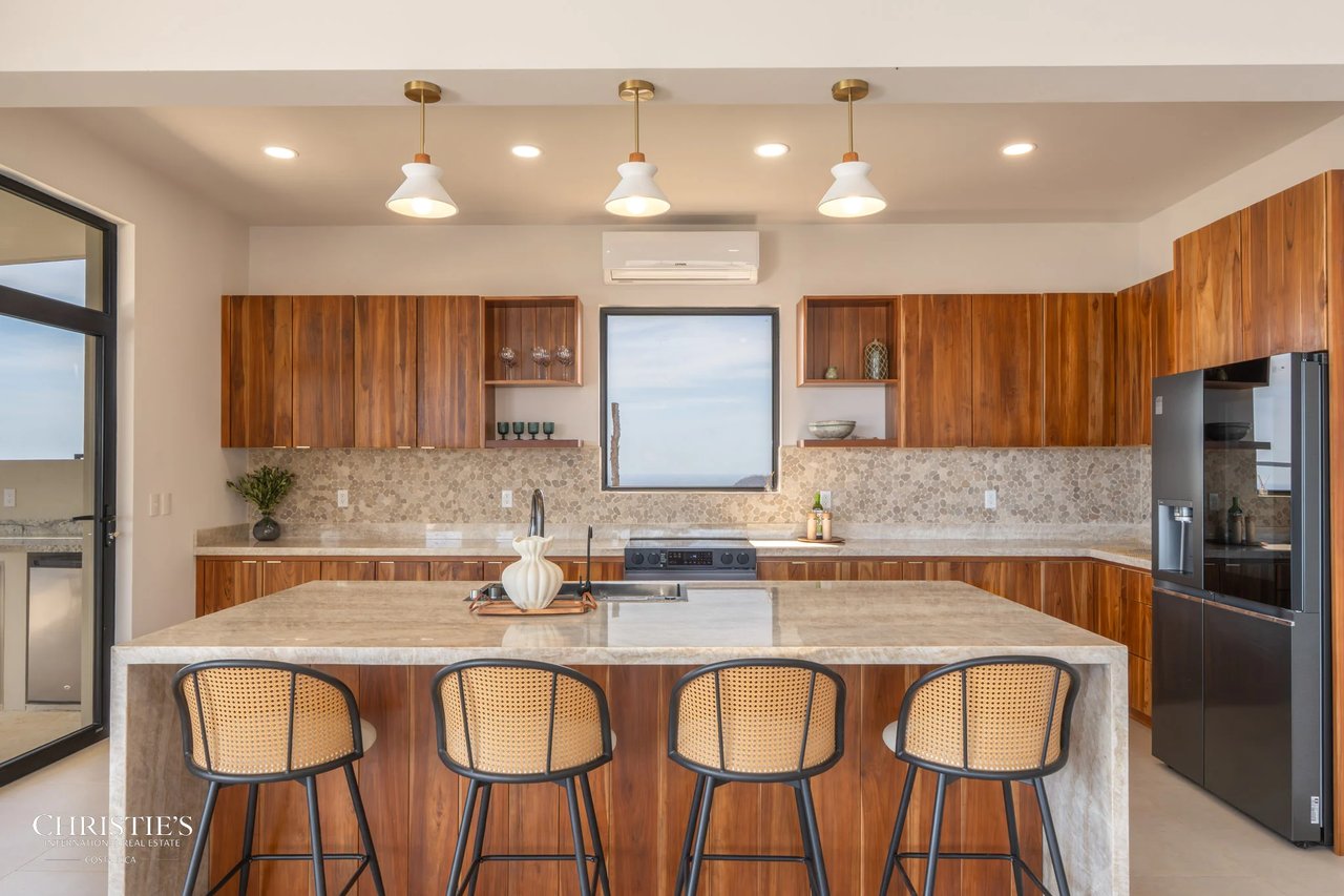 Casa Vista Escondida