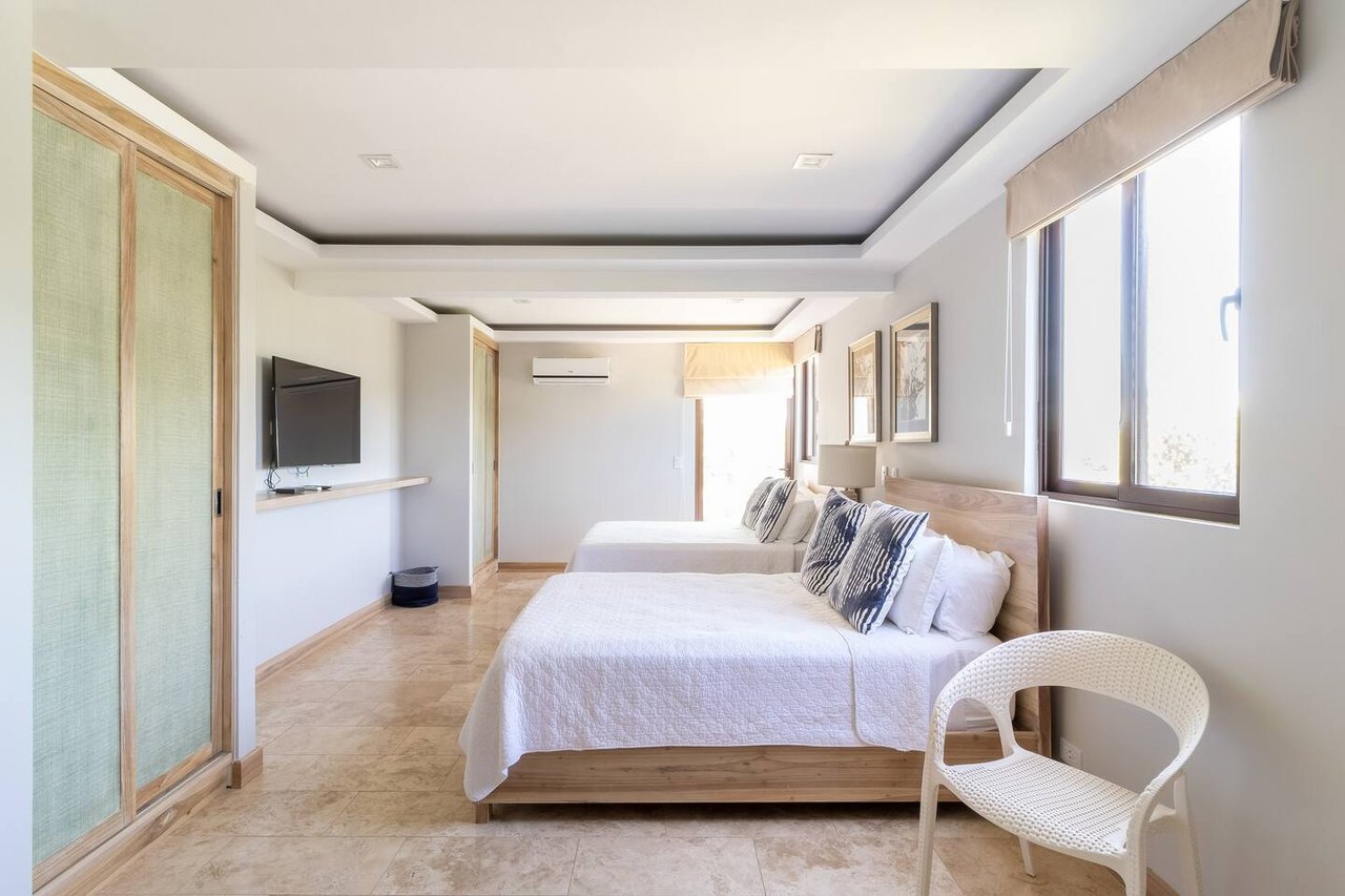 Enclave 49 | Playa Langosta: Luxury 5 Bedroom With World Class Views!