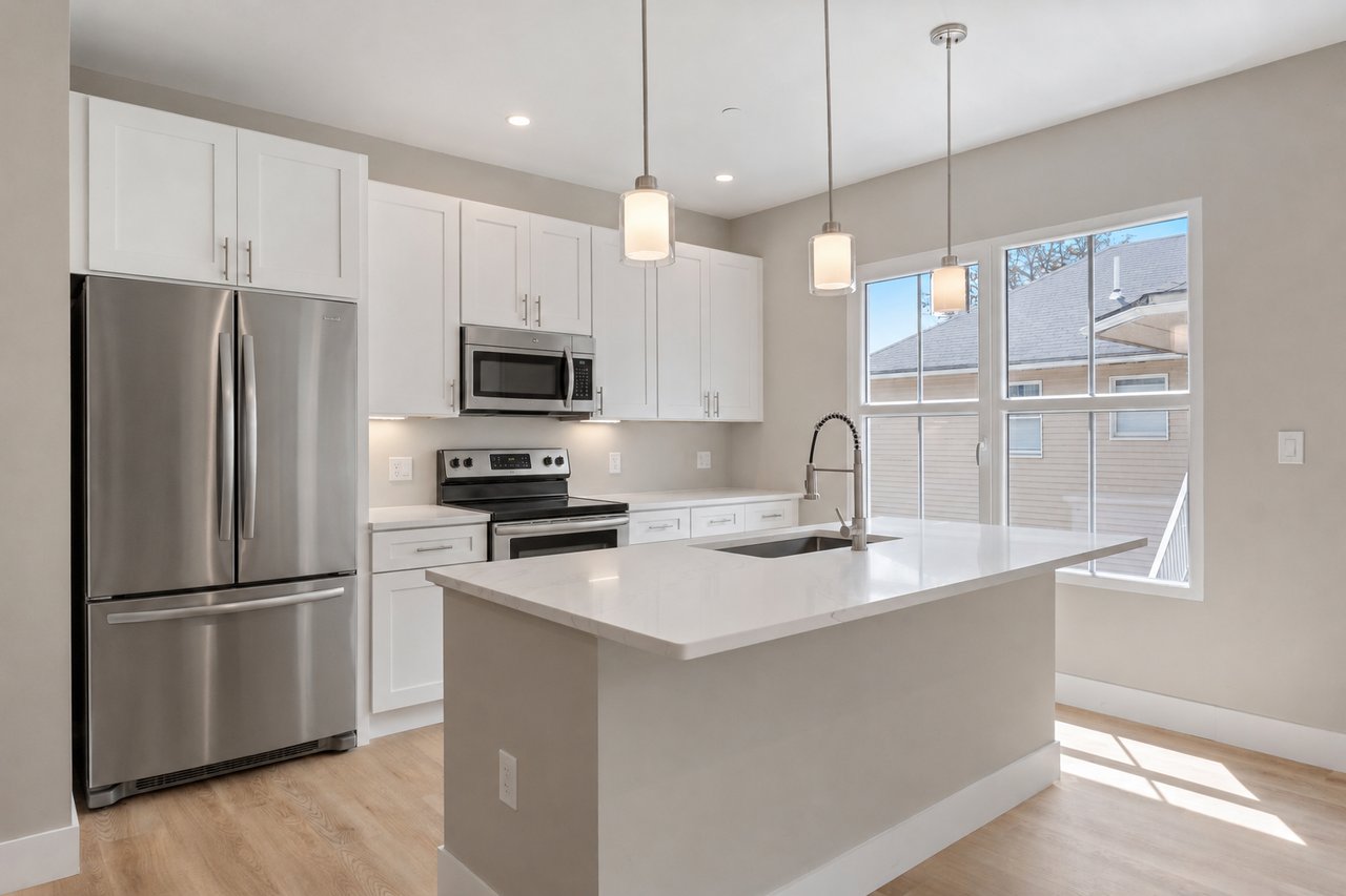 298 Main Street, 2G