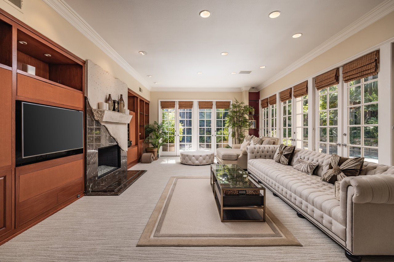3 Weybridge Court