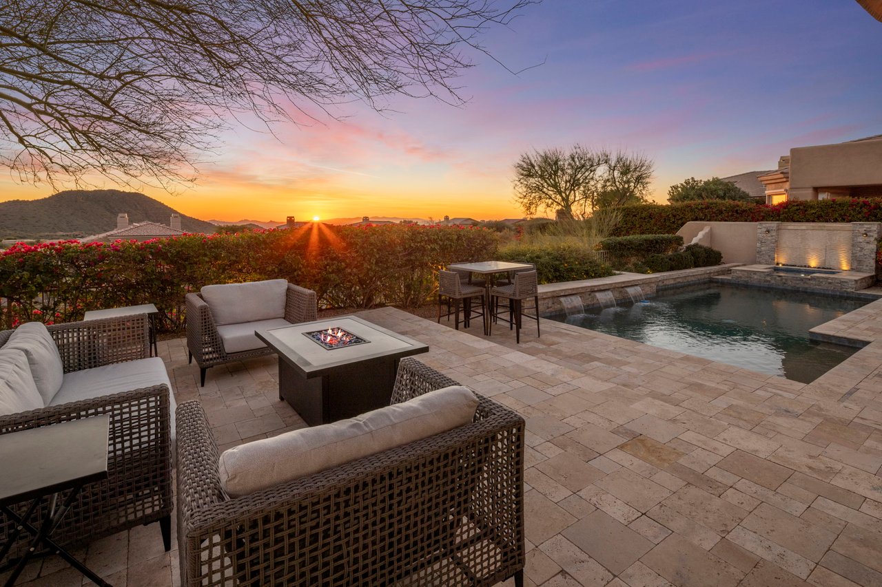 11129 E JUAN TABO Road