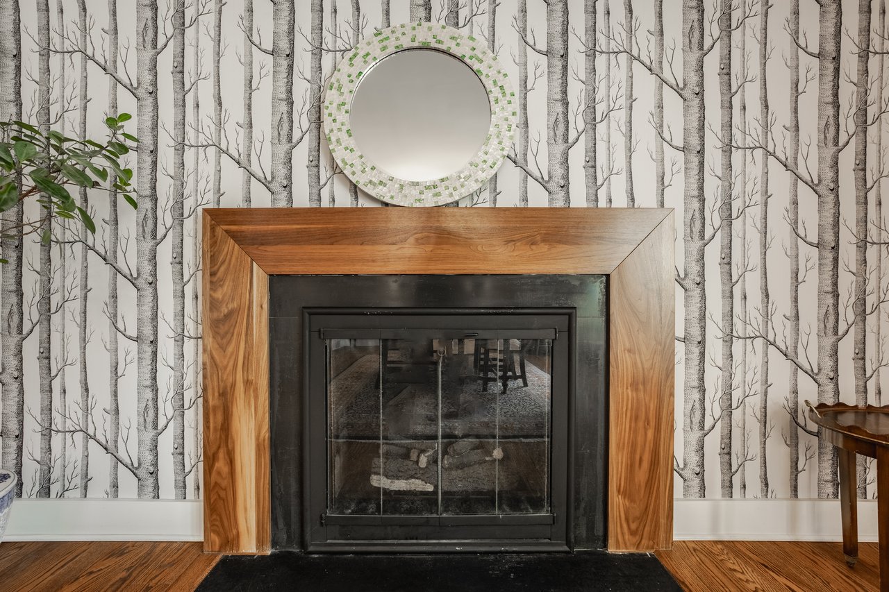 8045 Broadway Street