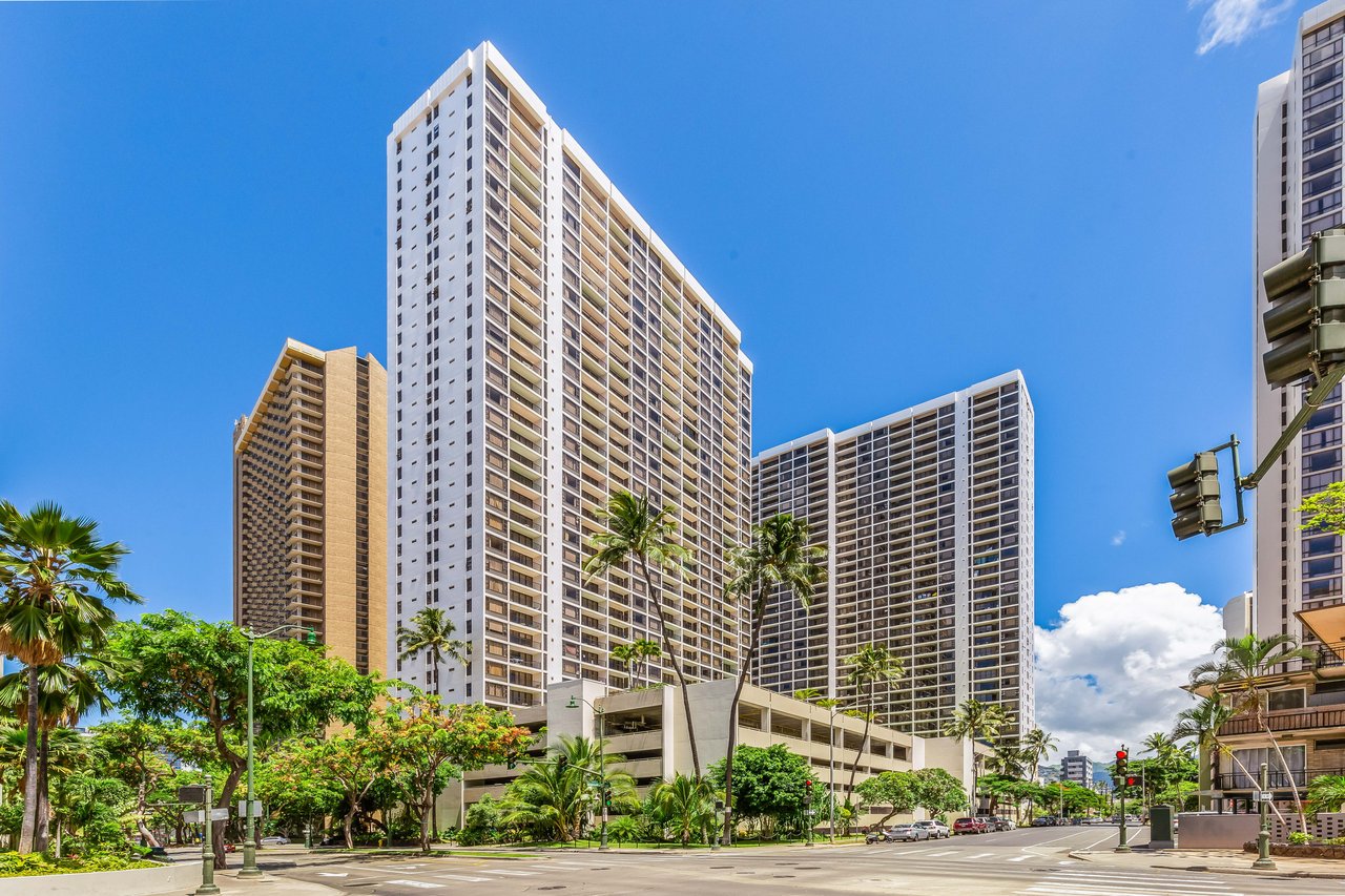 201 Ohua Ave #MAUKA1705