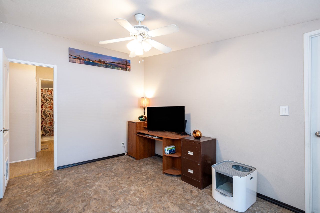 1431 S Union Pacific St